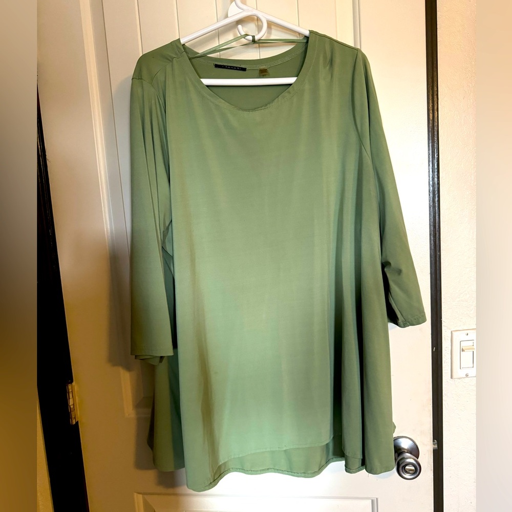 Woman’s blouse